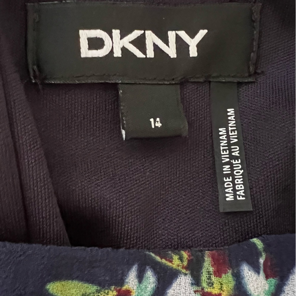 DKNY Ruffle dress - Picture 10 of 11